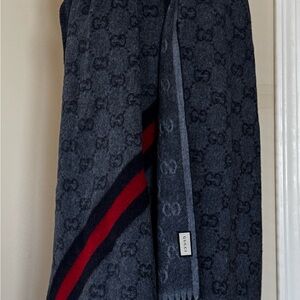 Gucci Navy and Crimson Signature Scarf
